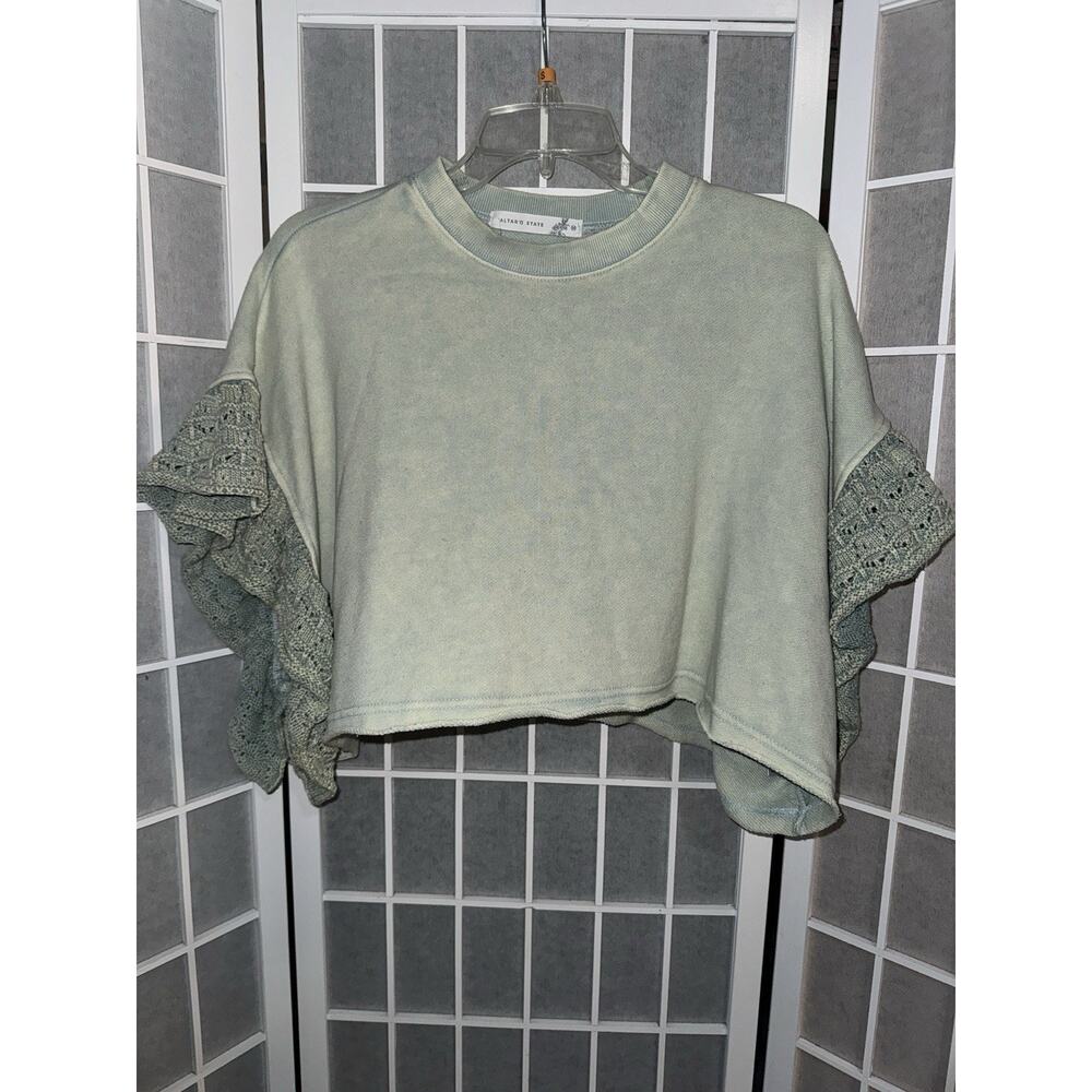 Altar’d State Top Womens Medium Green Cropped Flutter Sleeve Shirt NEW